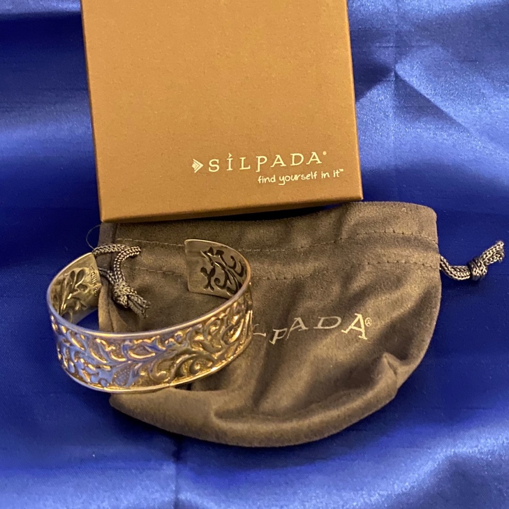 Silpada Ahead of the Curve Bracelet